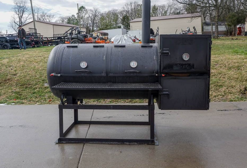 Desert Diamond Mountain Charcoal Smoker